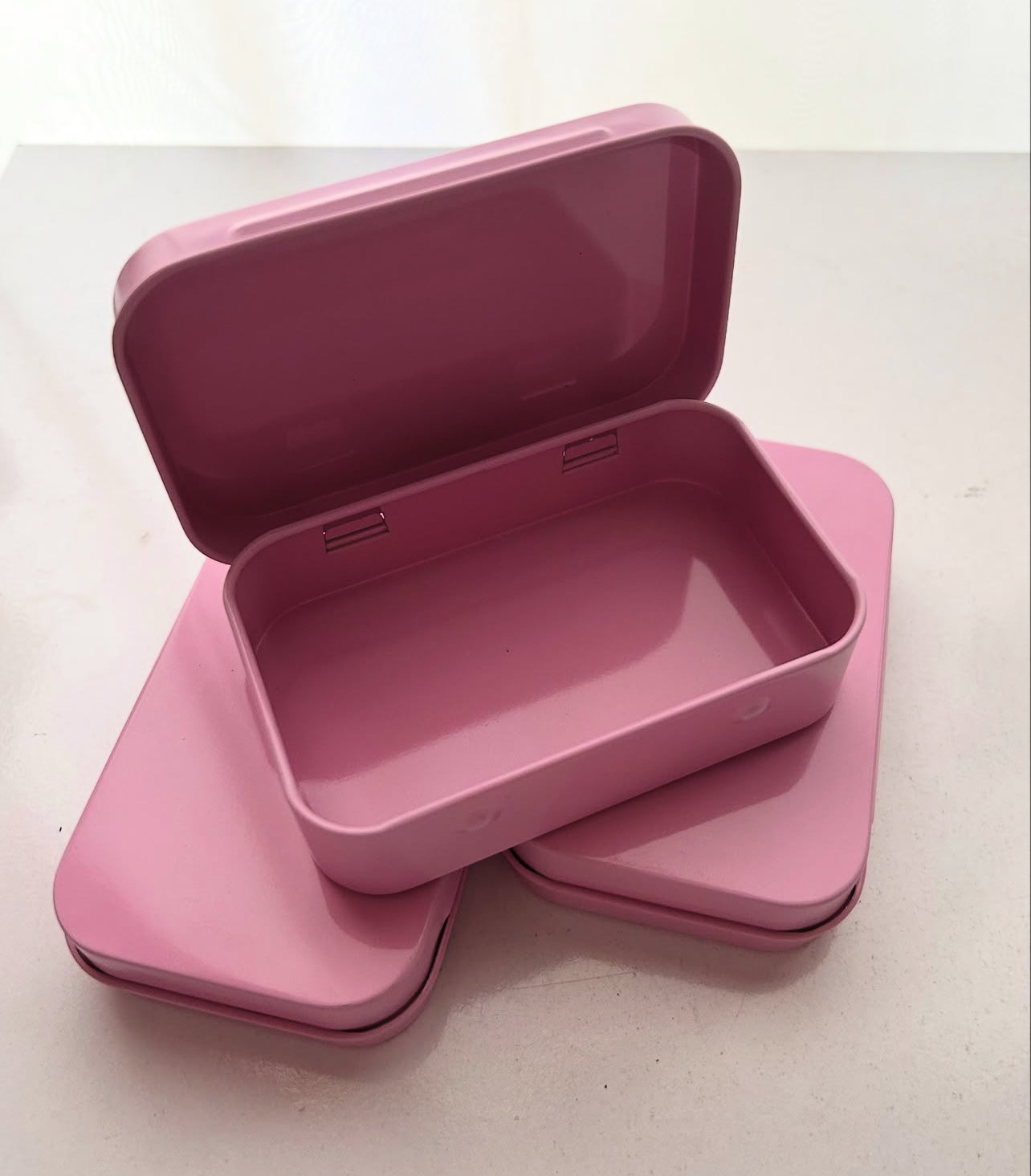 𝐏𝐢𝐧𝐤 𝐀𝐥𝐭𝐨𝐢𝐝 𝐓𝐢𝐧 𝐁𝐨𝐱𝐞𝐬