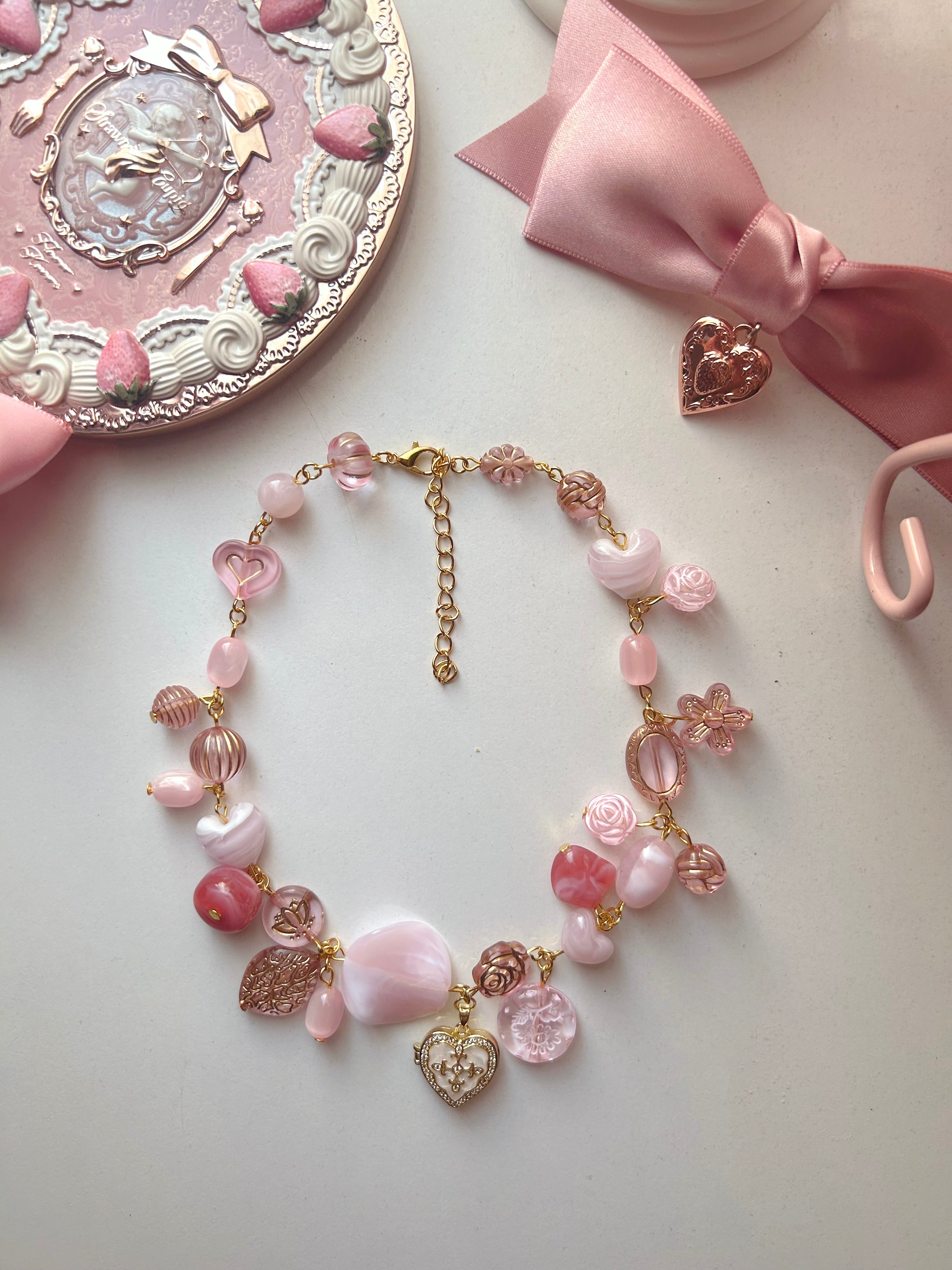 ꨄ𝐓𝐡𝐞 𝐋𝐨𝐯𝐞 𝐊𝐞𝐞𝐩𝐞𝐫ꨄ