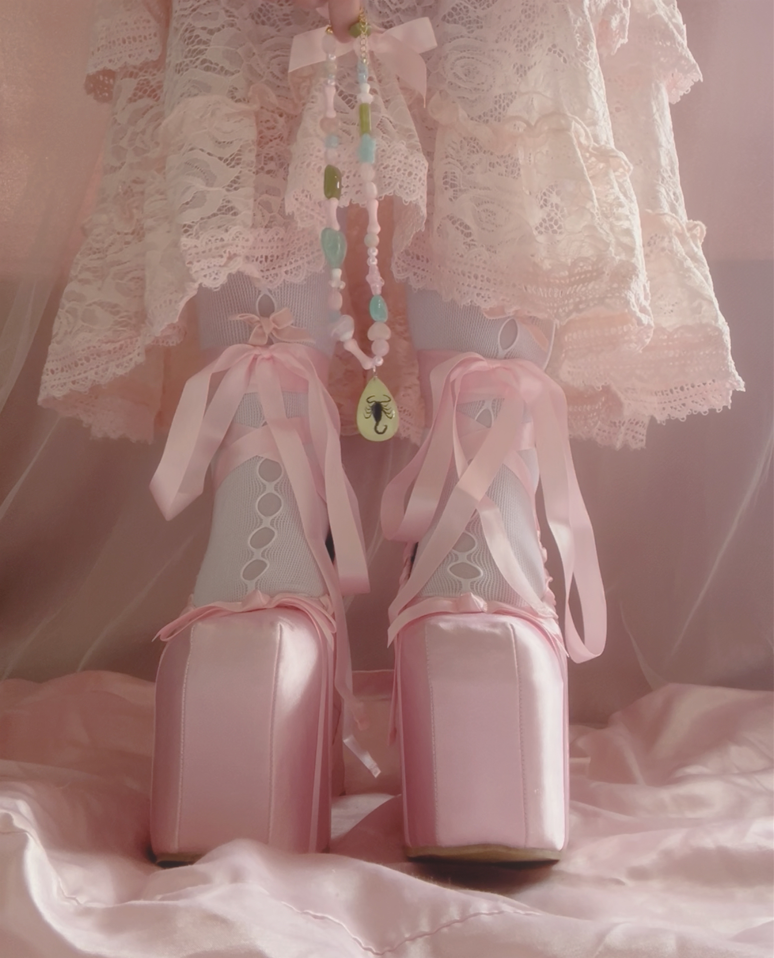 • 𝐒𝐚𝐜𝐜𝐡𝐚𝐫𝐢𝐧𝐞 𝐒𝐭𝐢𝐧𝐠 𝐍𝐞𝐜𝐤𝐥𝐚𝐜𝐞 💗